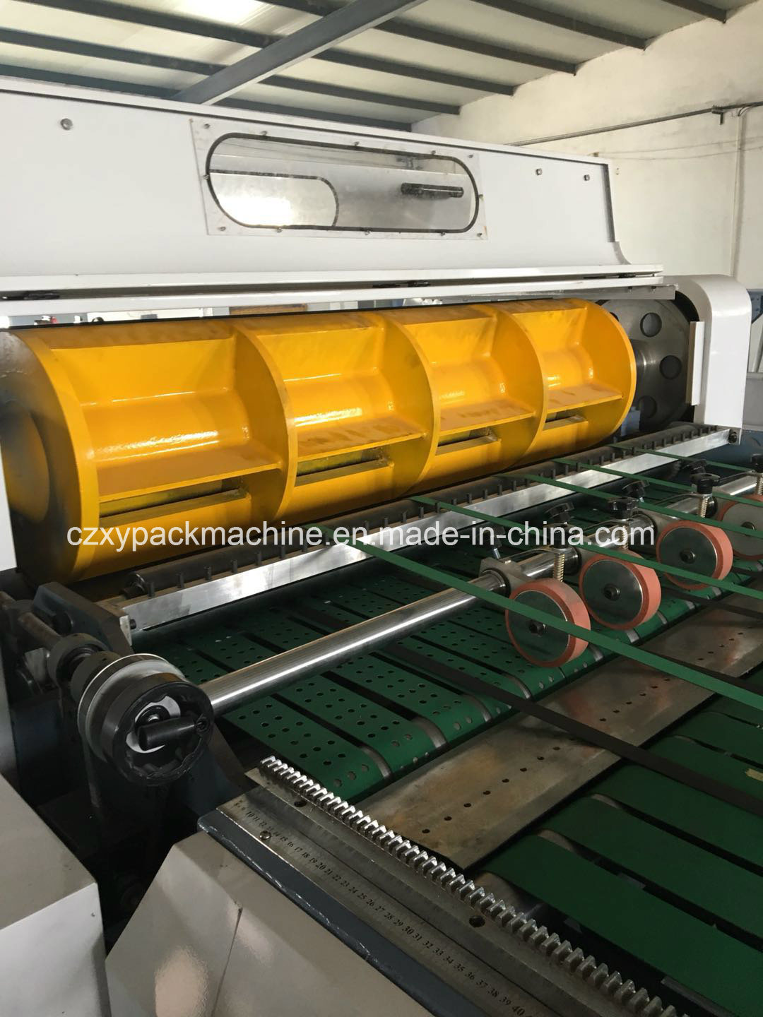 High Speed Paper Roller Cutting Machine
