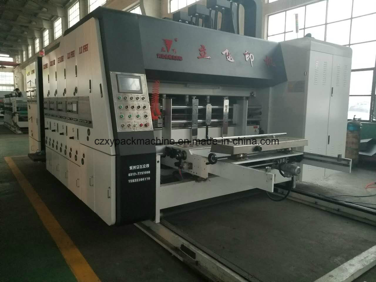 2018 Hot Sale Vacuum Transfer High Definition Six Color Printing Slotting Die Cutting Machine