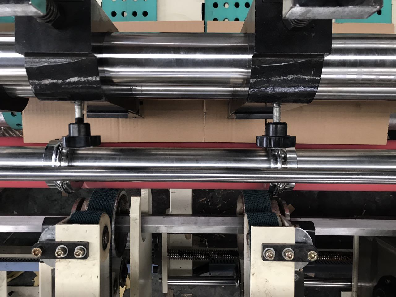 Fully Automatic Corrugated Box Folding and Gluing Making Machine