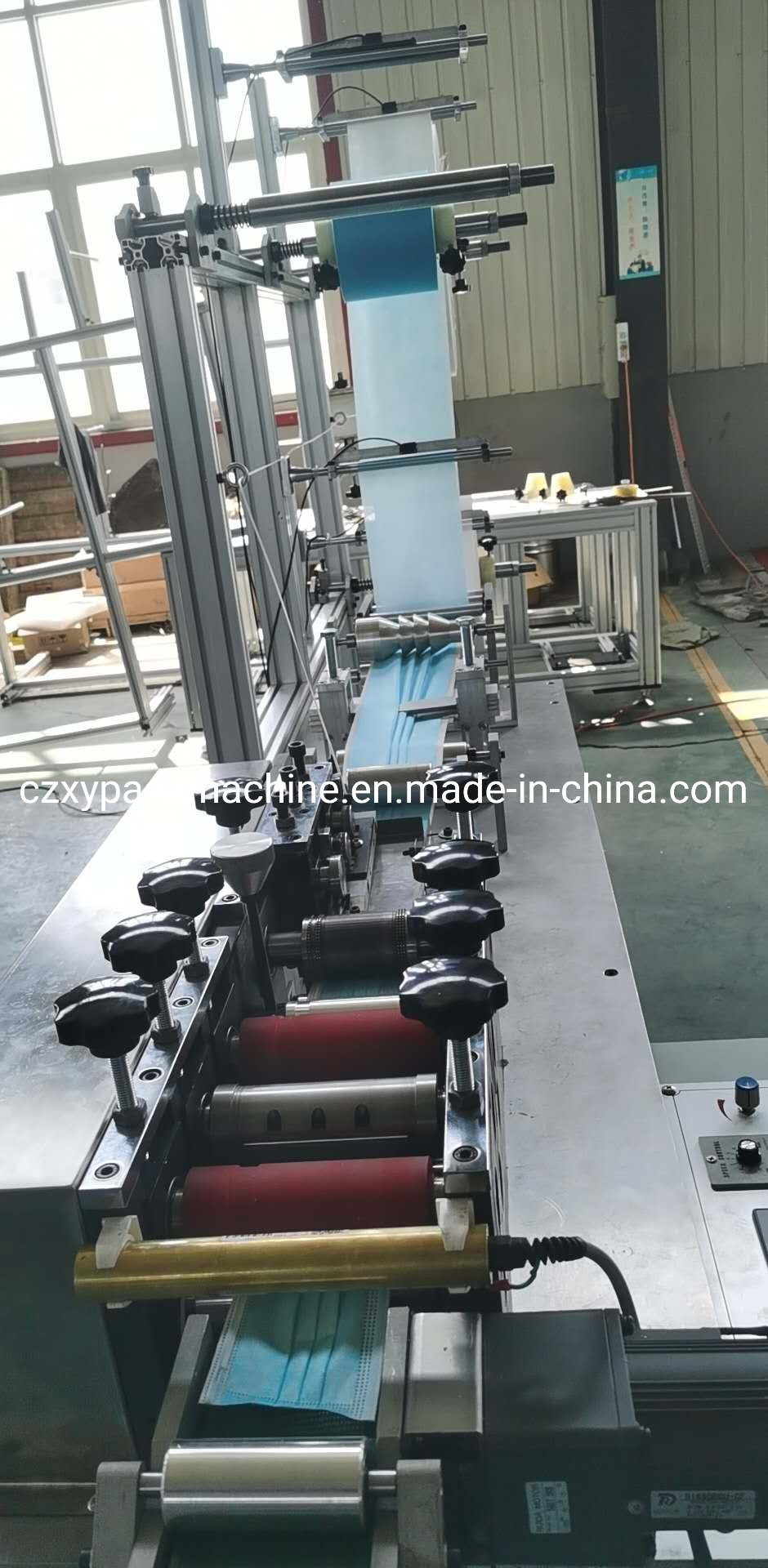 Semi-Automatic Non Woven Disposable Medical Face Mask Making Machine (3 layer and KN95 type)