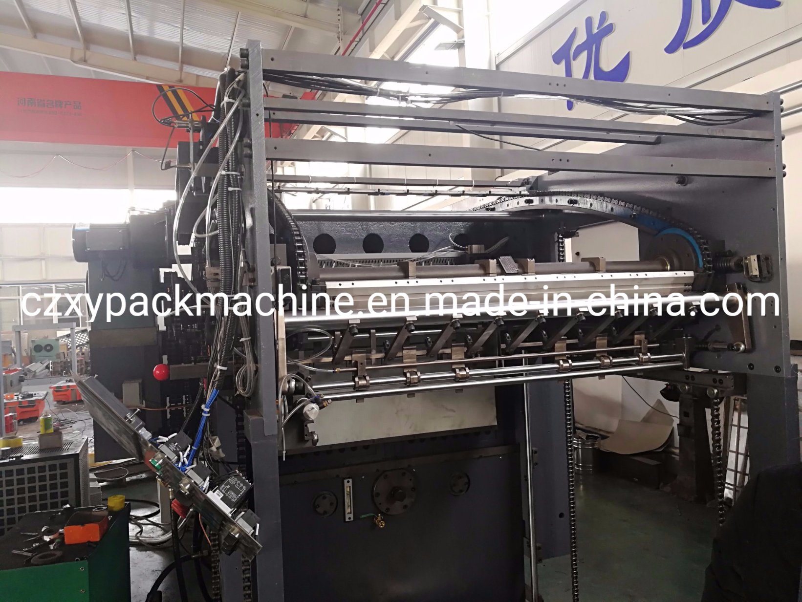 Full Automatic Flat Bed Die Cutting Creasing Machine with Stripping